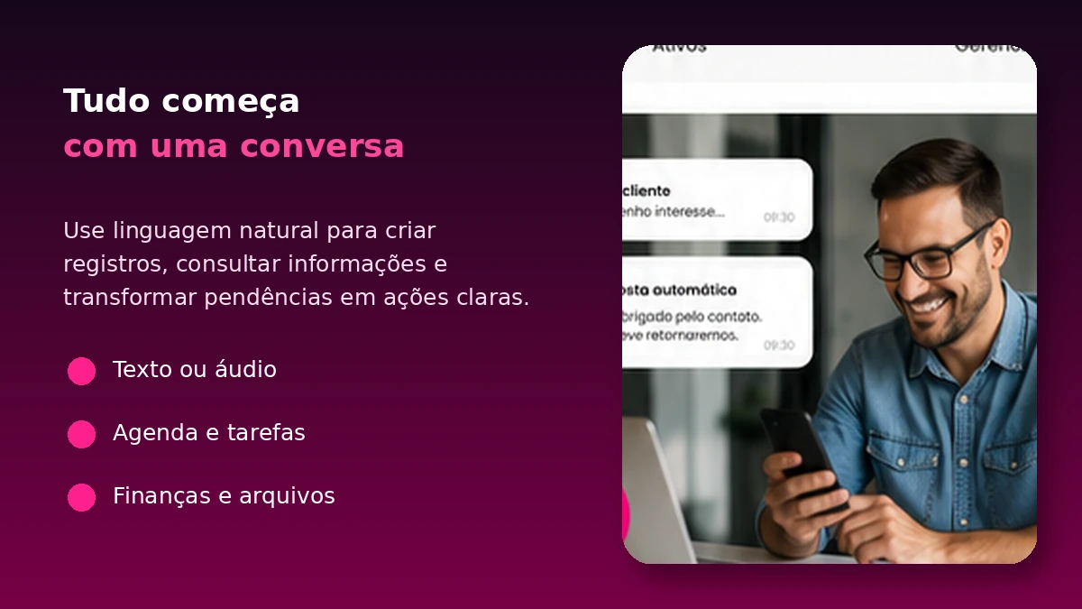 Profissional consultando o Meu Assessor pelo celular